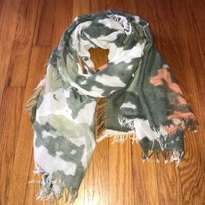 Lightweight Scarf
